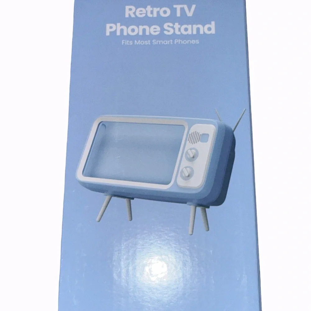 GEMS Retro TV Phone Stand - Light Blue Fits Most Smartphones New In Box